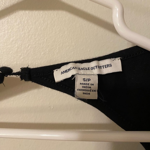 Black short sleeve mini dress with open back detail - Picture 2 of 4